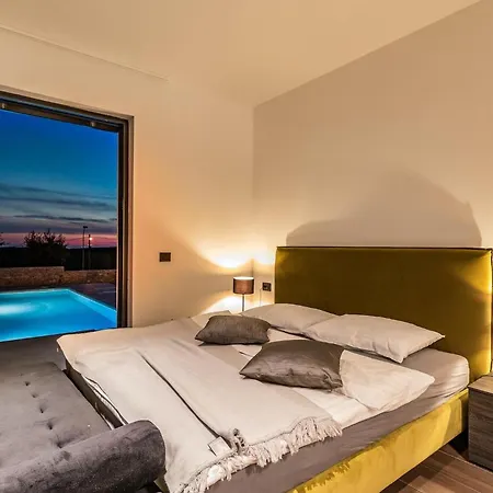 בית נופש Sabina *