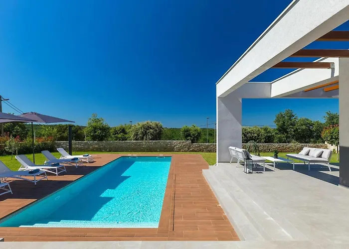 Sabina * Πόρετς